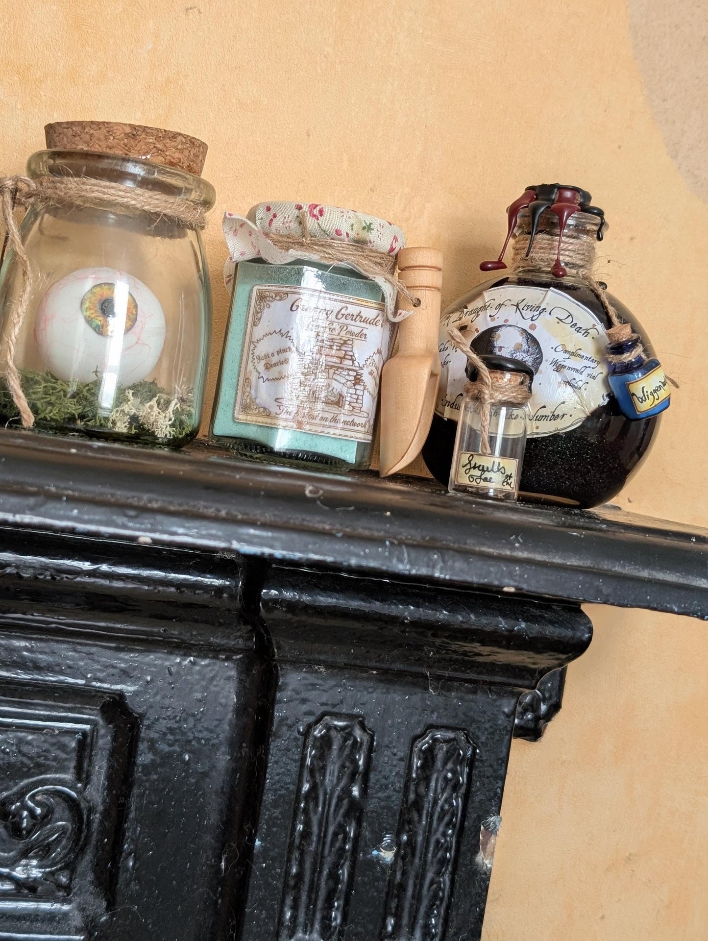 Granny Gertrude's 'go-go' powder potion floo powder