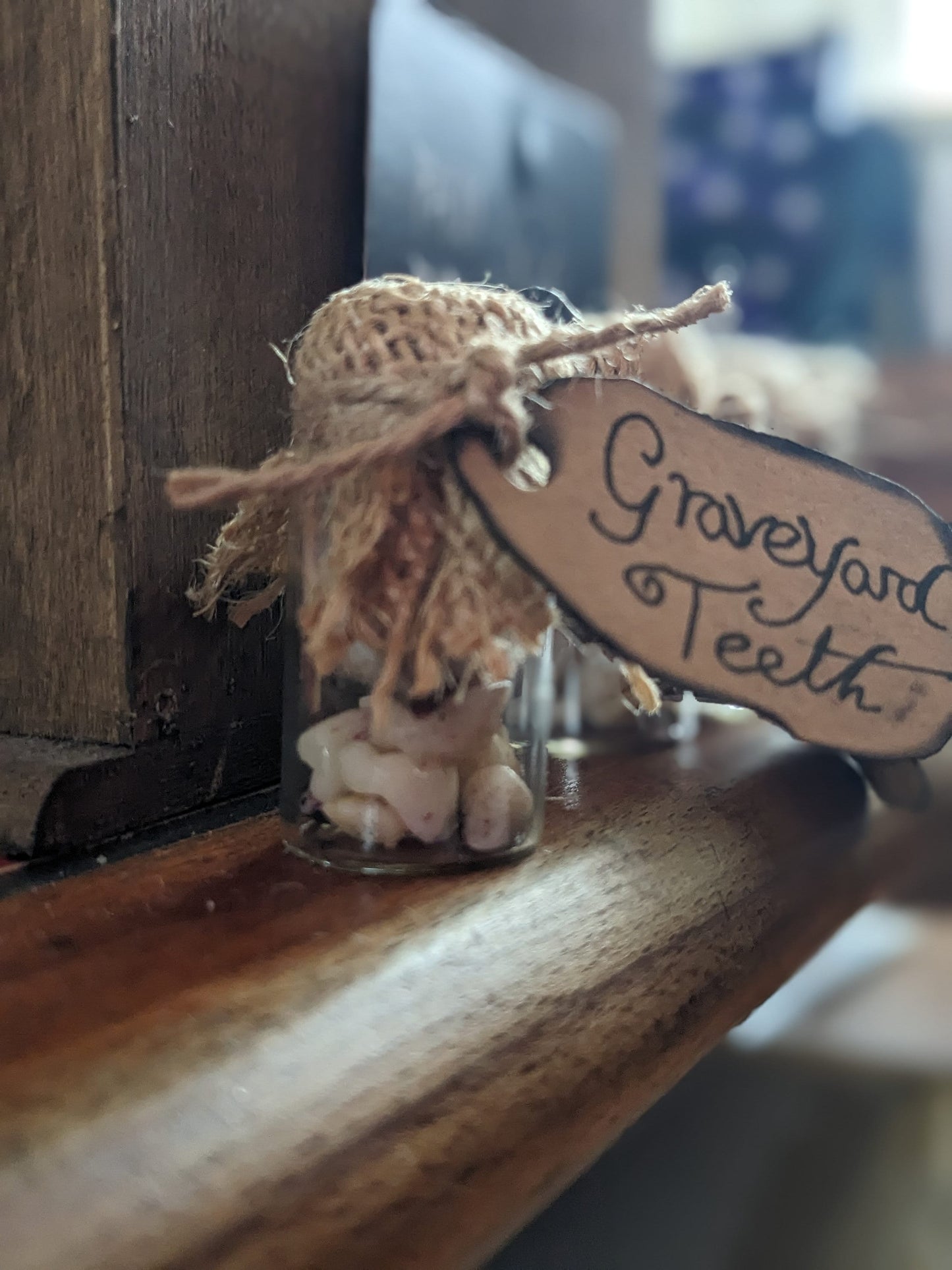 Graveyard Teeth, potion ingredient faux taxidermy